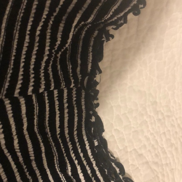 Crop Top - Picture 3 of 4